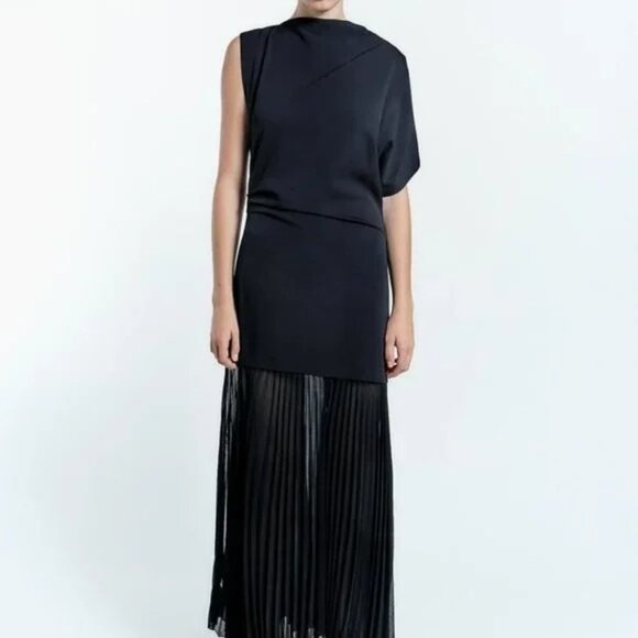 Zara Limited Edition Ruched Pleated Black Dress - Picture 5 of 11